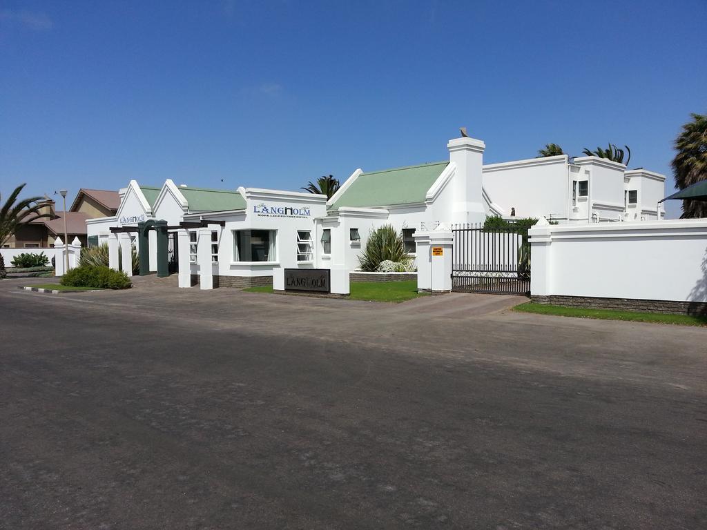 Langholm Hotel Волфіш-Бей Екстер'єр фото